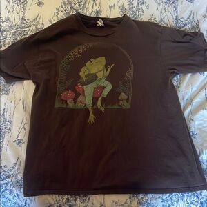 Brown Frog Graphic T-Shirt